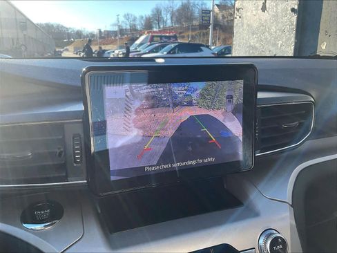 Used 2023 Ford Explorer XLT w/ Equipment Group 202A image 19