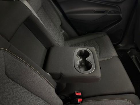 Used 2022 Chevrolet Equinox LT image 26