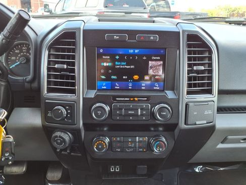 Used 2019 Ford F150 XLT w/ Equipment Group 302A Luxury image 19