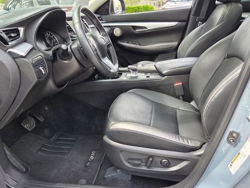 Used 2022 INFINITI QX50 Essential AWD/4WD image 11