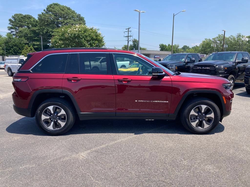New 2024 Jeep Grand Cherokee Limited 4xe w/ Luxury Tech Group II AWD/4WD image 7