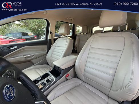 Used 2017 Ford Escape Titanium AWD/4WD image 15