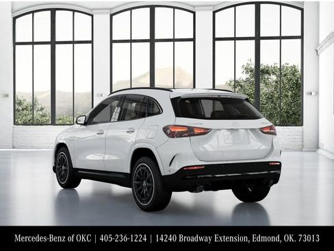 New 2026 Mercedes-Benz GLA 35 AMG 4MATIC image 28