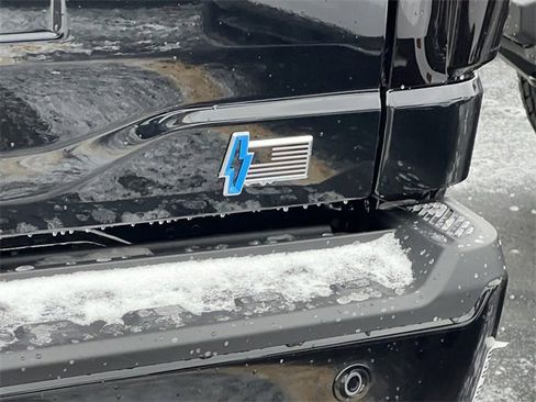 New 2025 Ford F150 Lightning XLT image 6