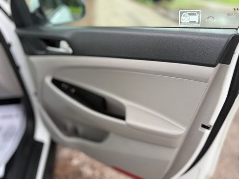 Used 2019 Hyundai Tucson SE FWD image 23