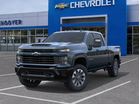 New 2026 Chevrolet Silverado 2500 Custom w/ Custom Value Package AWD/4WD image 30