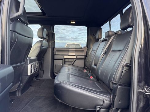 Used 2020 Ford F150 Lariat w/ Equipment Group 502A Luxury image 8