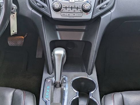 Used 2015 Chevrolet Equinox LTZ AWD/4WD image 19