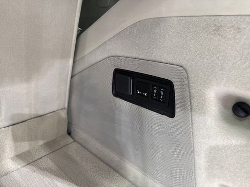 Used 2021 Cadillac Escalade Sport Platinum w/ Heavy-Duty Trailer Package image 18