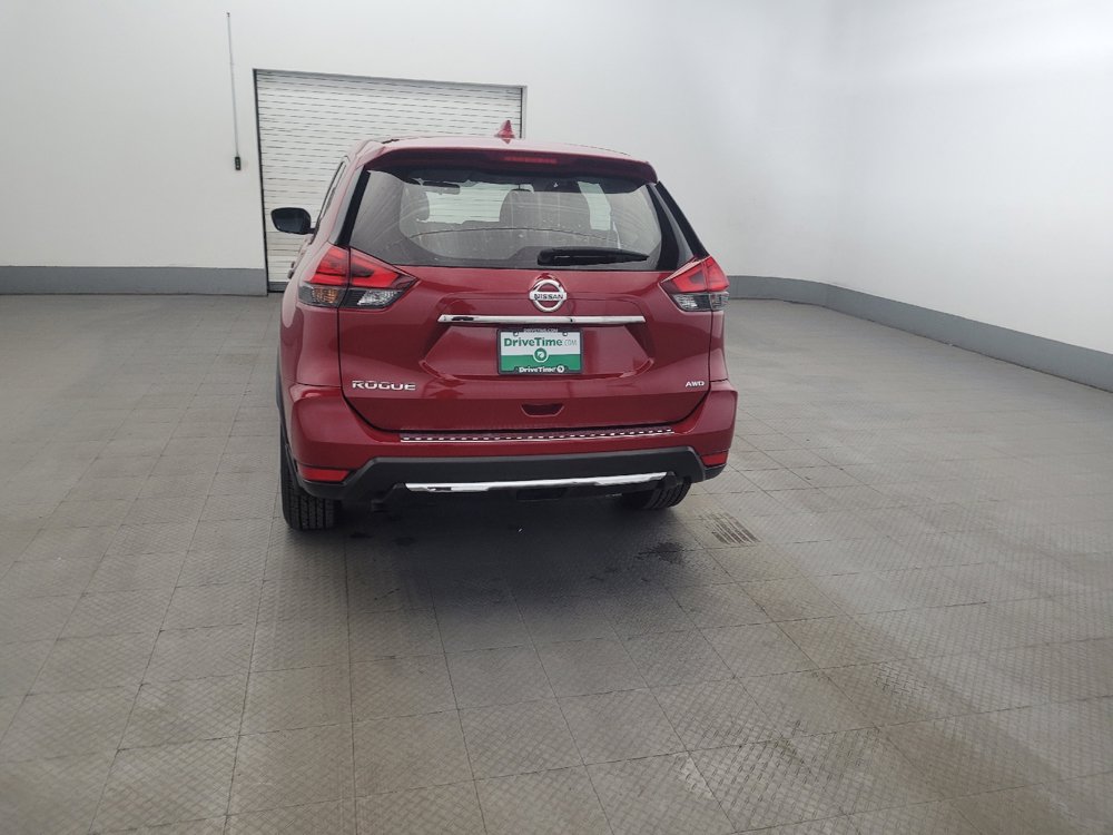 Used 2017 Nissan Rogue S AWD/4WD image 6