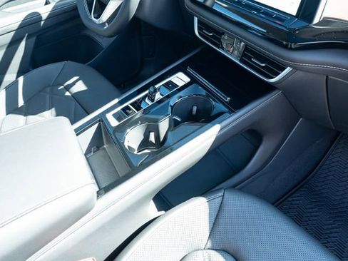 New 2026 Volkswagen Atlas SE image 44