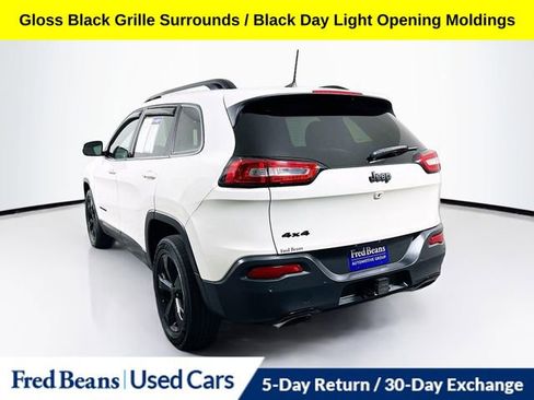 Used 2018 Jeep Cherokee Limited w/ High Altitude Package AWD/4WD image 8