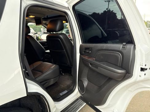 Used 2014 GMC Yukon Denali AWD/4WD image 49