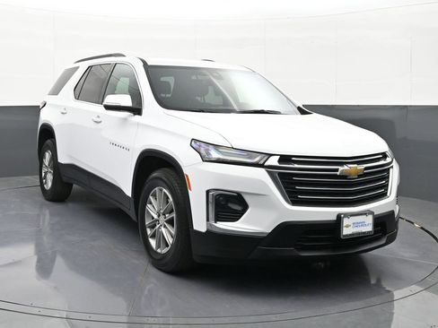 Used 2023 Chevrolet Traverse LT AWD/4WD image 7