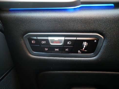 Used 2019 BMW X5 xDrive40i w/ Premium Package 2 image 26