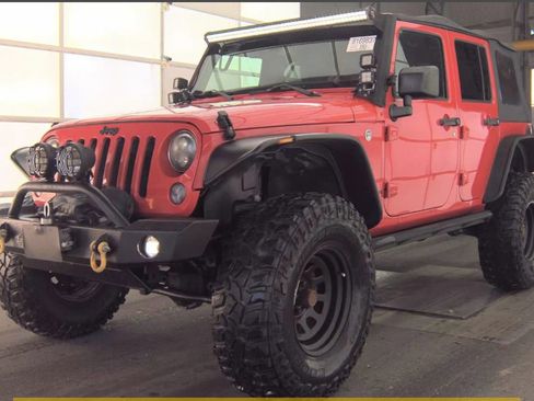 Used 2016 Jeep Wrangler Unlimited Rubicon w/ Connectivity Group image 2