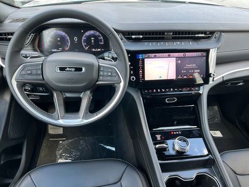 New 2026 Jeep Grand Cherokee L Limited AWD/4WD image 3