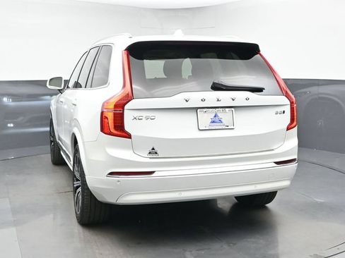 Used 2024 Volvo XC90 B5 Core w/ Protection Package Premier AWD/4WD image 7