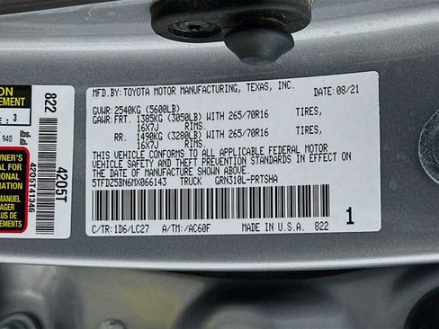 Used 2021 Toyota Tacoma TRD Off-Road w/ TRD Premium Off Road Package image 30