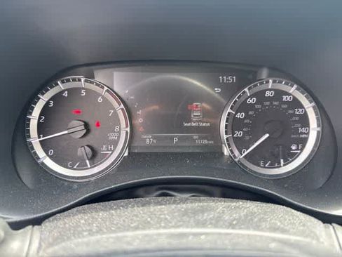 Used 2023 Toyota Highlander L FWD image 8