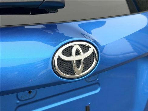 Used 2018 Toyota RAV4 XLE image 7