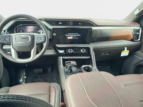 New 2026 GMC Sierra 1500 Denali w/ Denali Reserve Package AWD/4WD image 15