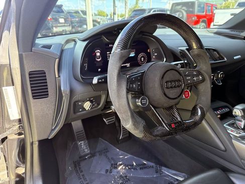 Used 2018 Audi R8 V10 w/ 20" Wheel Package RWD image 15