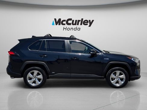 Used 2021 Toyota RAV4 XLE Premium AWD/4WD image 2