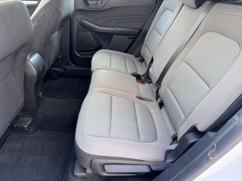 Used 2022 Ford Escape S image 10