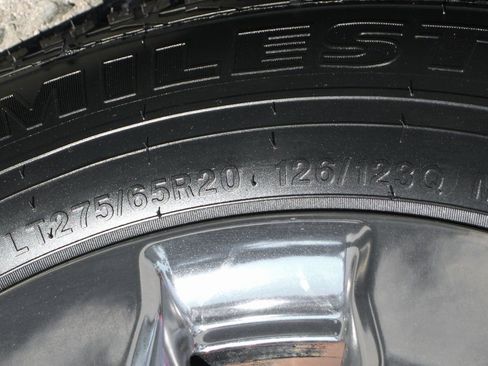 Used 2017 Ford F250 Lariat w/ Chrome Package image 40