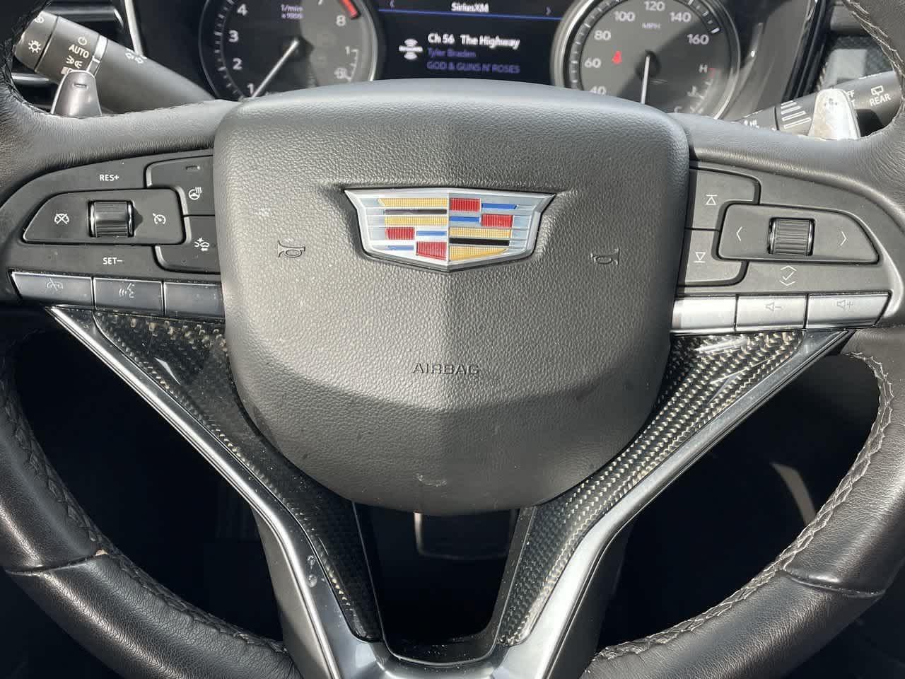 Used 2023 Cadillac XT6 Sport w/ Technology Package AWD/4WD image 10