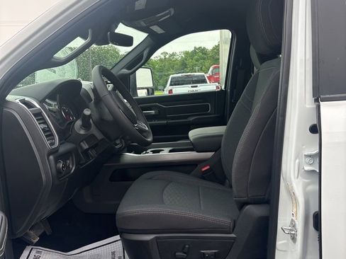 New 2026 RAM 3500 Big Horn AWD/4WD image 13