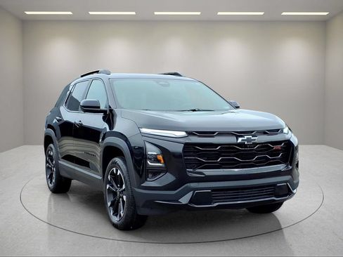 Used 2025 Chevrolet Equinox RS w/ Safety and Technology Package FWD image 3