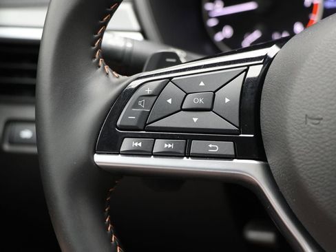 Used 2025 Nissan Altima 2.5 SR AWD/4WD image 19