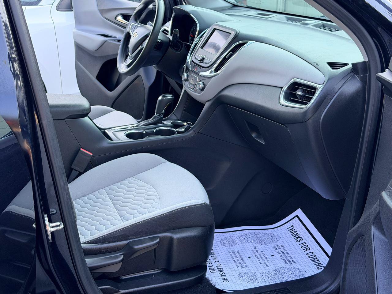 Used 2020 Chevrolet Equinox LS AWD/4WD image 11