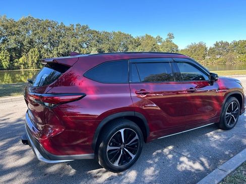 Certified 2022 Toyota Highlander XSE image 5