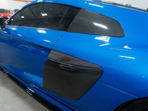 Used 2017 Audi R8 V10 image 20