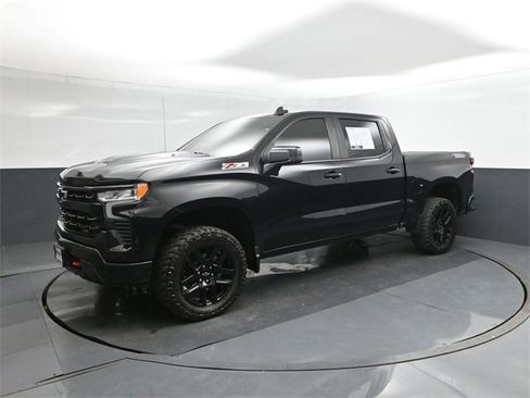 Used 2022 Chevrolet Silverado 1500 LT Trail Boss w/ Protection Package image 1
