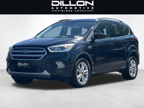 Used 2017 Ford Escape SE w/ Equipment Group 201A AWD/4WD image 8
