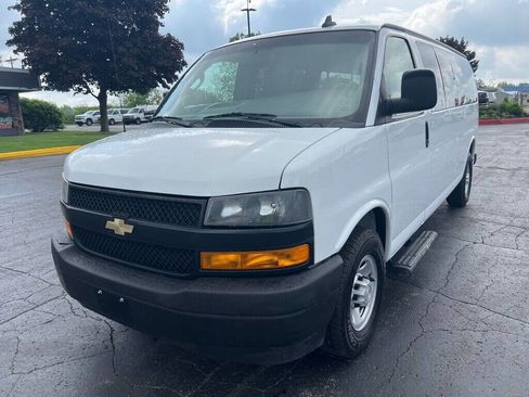 Used 2019 Chevrolet Express 3500 LS image 17