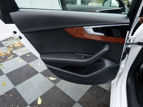 Used 2022 Audi A4 2.0T Premium image 43