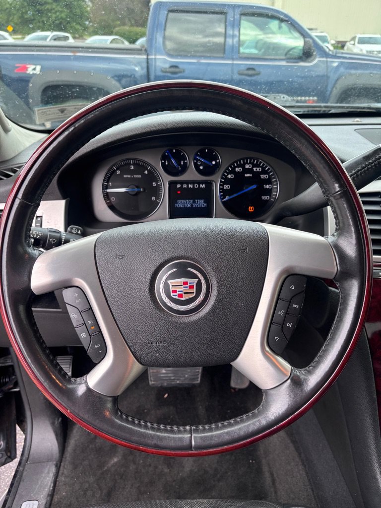 Used 2008 Cadillac Escalade AWD image 17