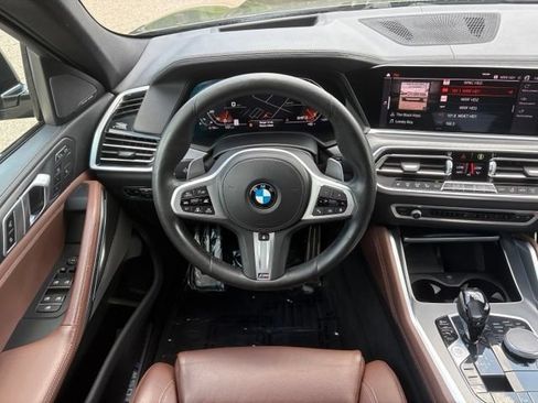 Used 2020 BMW X6 M50i AWD/4WD image 11