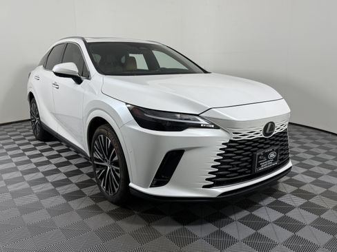 Used 2024 Lexus RX 350 Premium Plus w/ Convenience Package FWD image 9