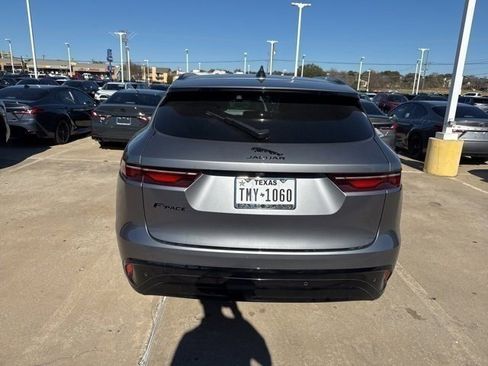 Used 2022 Jaguar F-PACE S image 7
