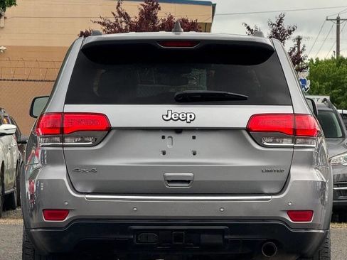 Used 2017 Jeep Grand Cherokee Limited w/ Luxury Group II AWD/4WD image 12