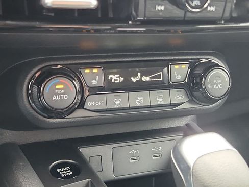 Used 2026 Nissan Kicks SV w/ Cold Weather Package AWD/4WD image 15