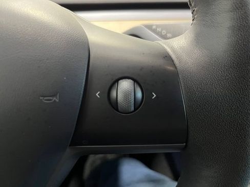 Used 2023 Tesla Model 3 Standard Range RWD image 23