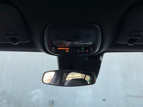 Used 2025 Buick Envista Preferred image 15