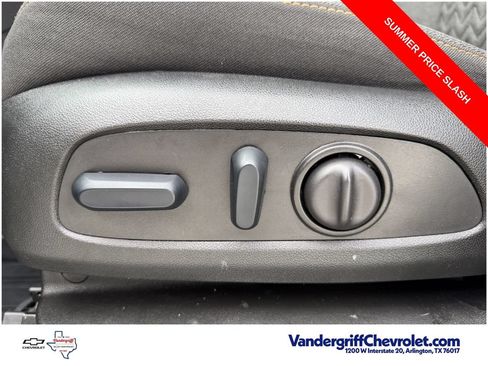Certified 2024 Chevrolet Equinox LT FWD image 24